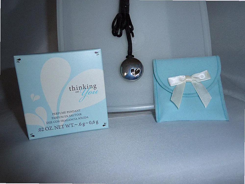 MaryKay Thinking of You Parfume Pendant .02 oz. NIB w/Carrying Pouch M.D.Special